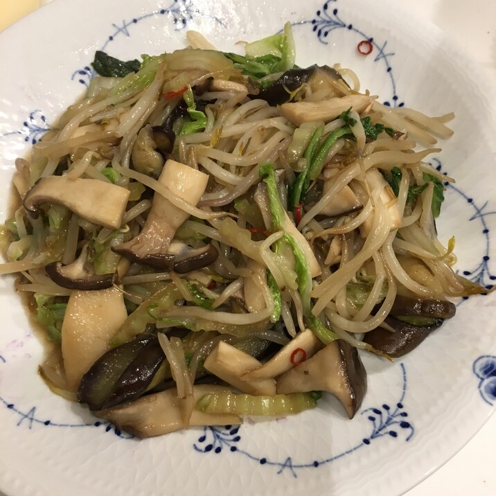 ヘルシー＆節約♪お肉なしでも満足野菜炒め（中華風）